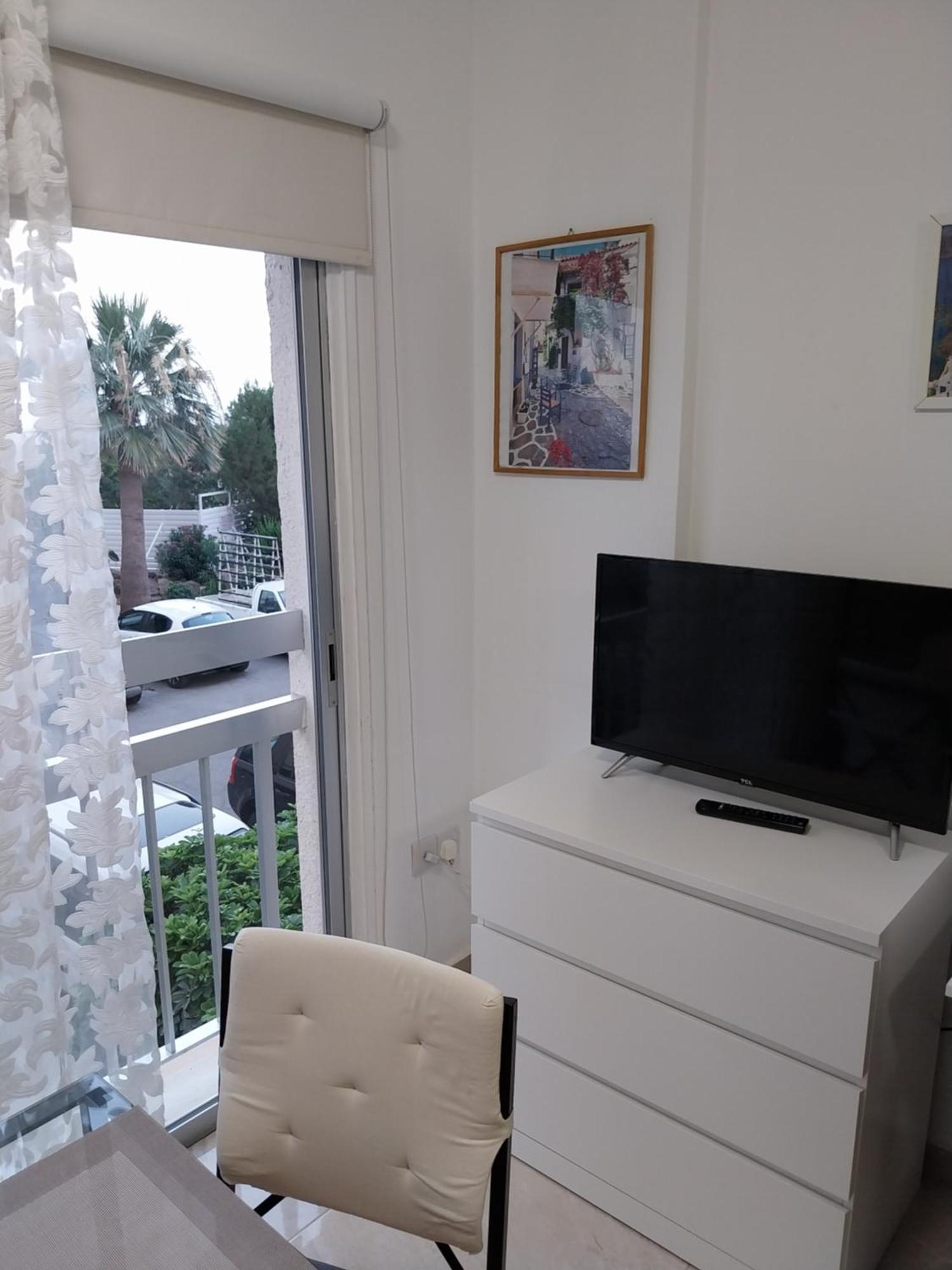 Stelia'S Seagate Studio Apt. Larnaca Zewnętrze zdjęcie