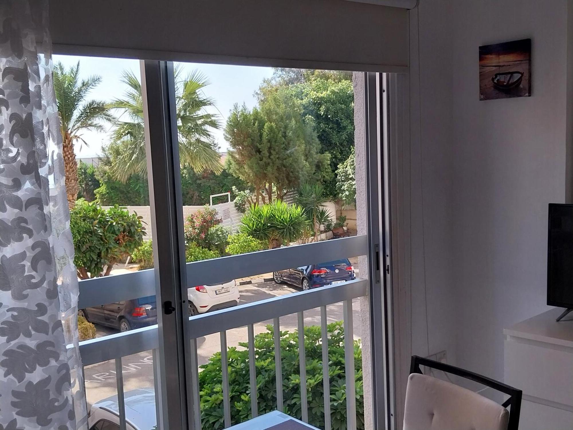 Stelia'S Seagate Studio Apt. Larnaca Zewnętrze zdjęcie