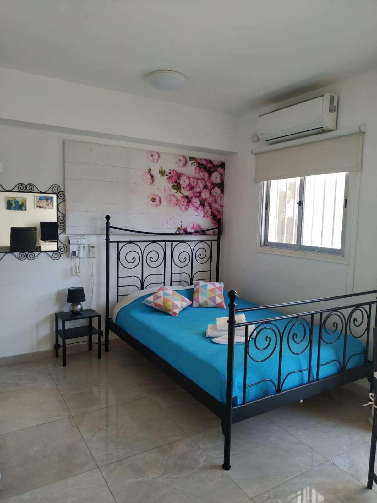 Stelia'S Seagate Studio Apt. Larnaca Zewnętrze zdjęcie